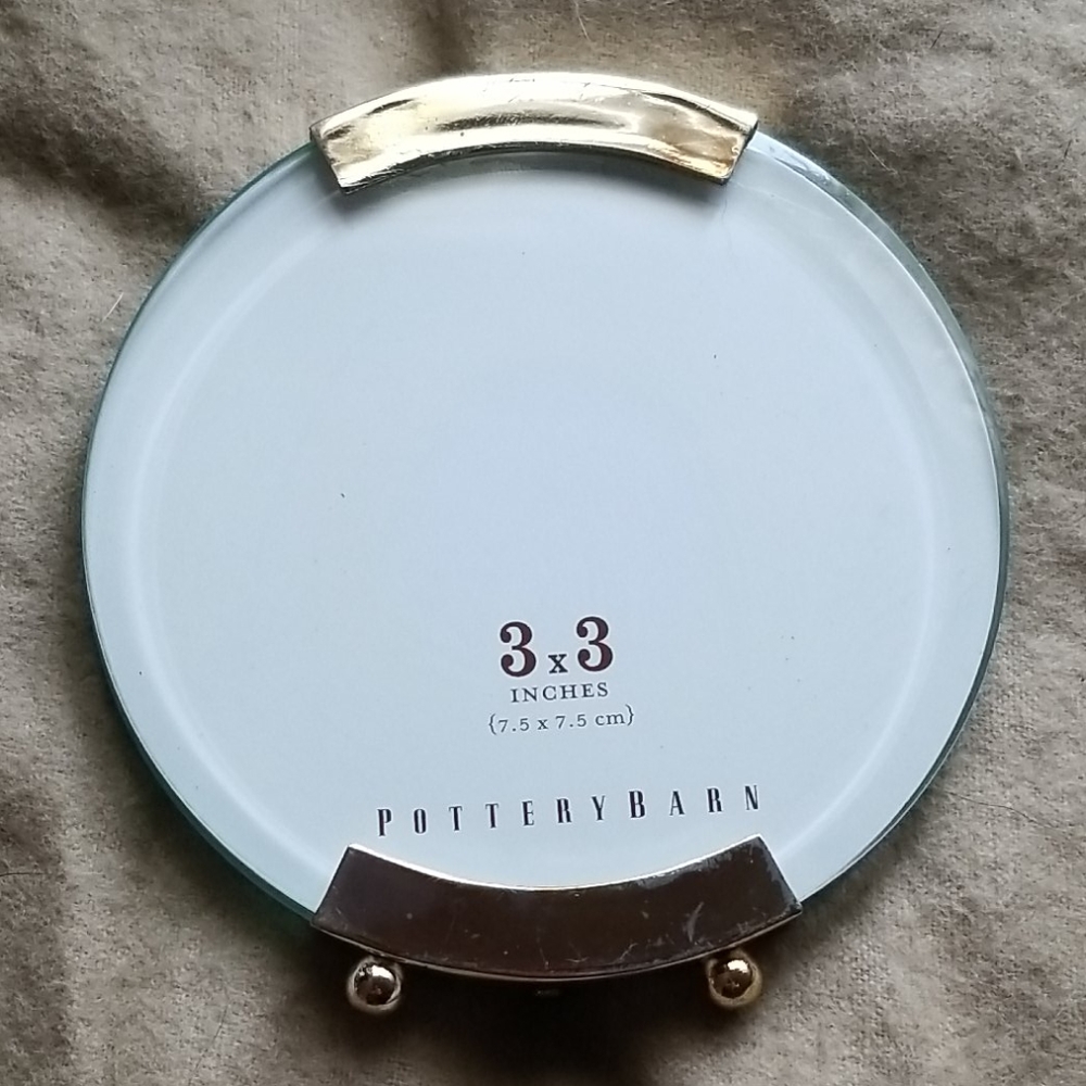 Pottery Barn 3x3 Circular Picture Frame